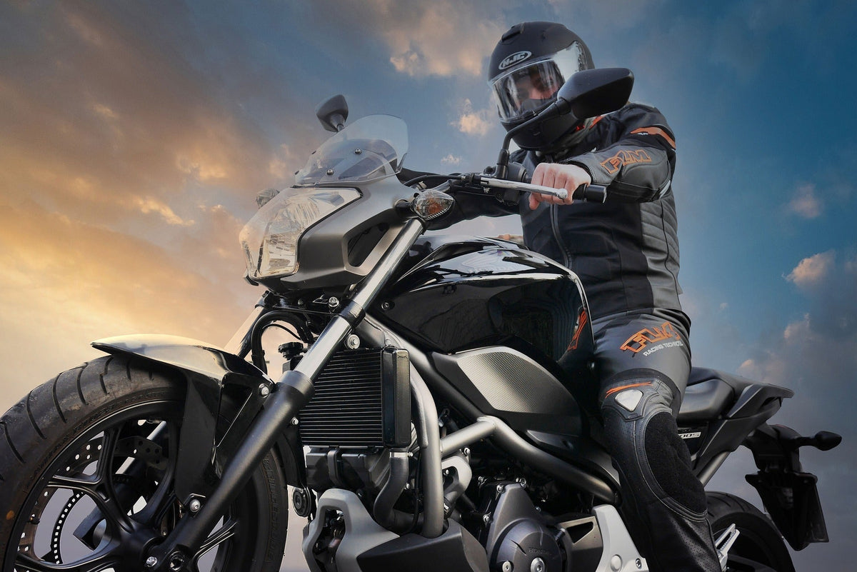 Cold Mornings, Warm Afternoons: How to Pack for Changing Temperatures on a Motorcycle Trip
