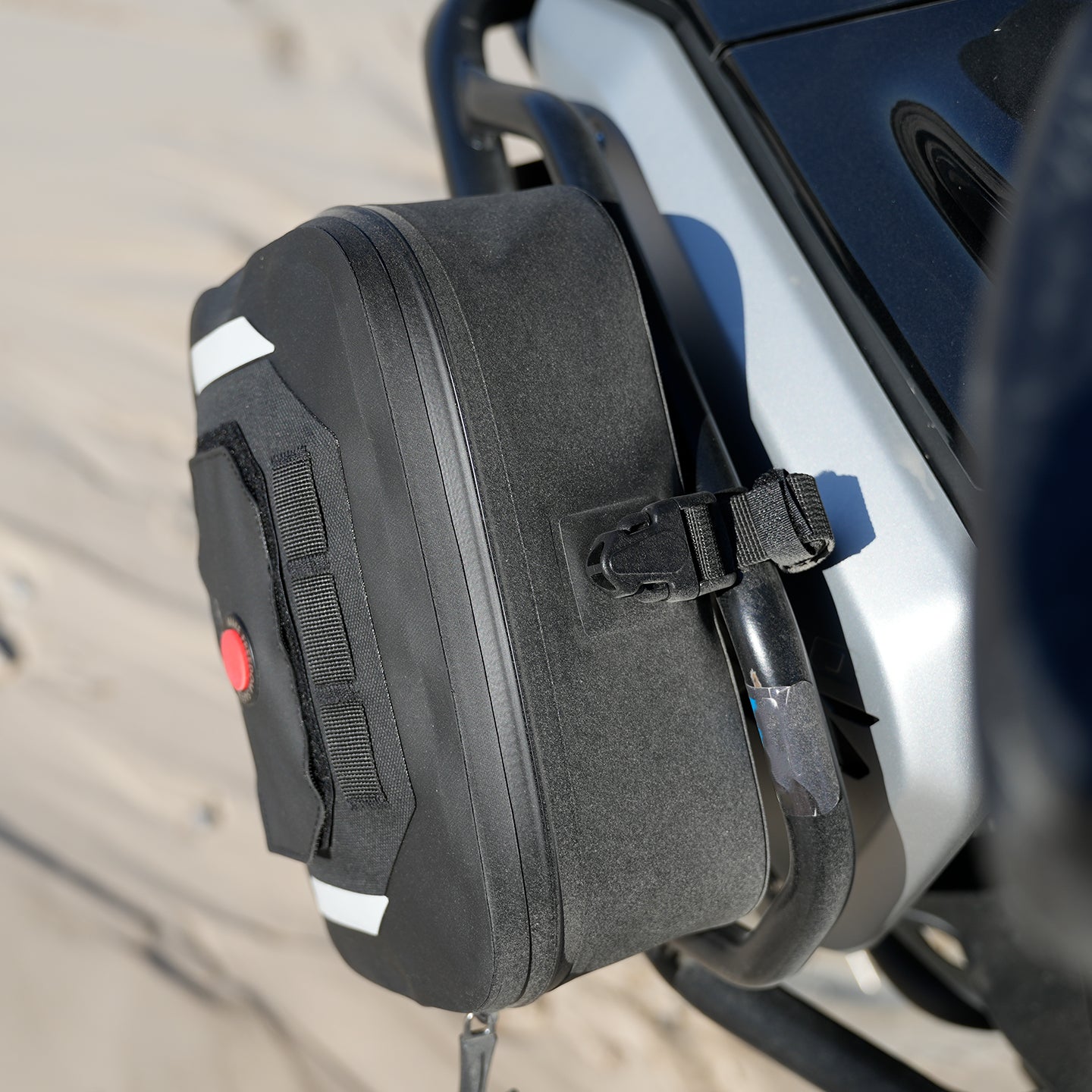 Motorcycle Air-Tight Crash Bar Bag
